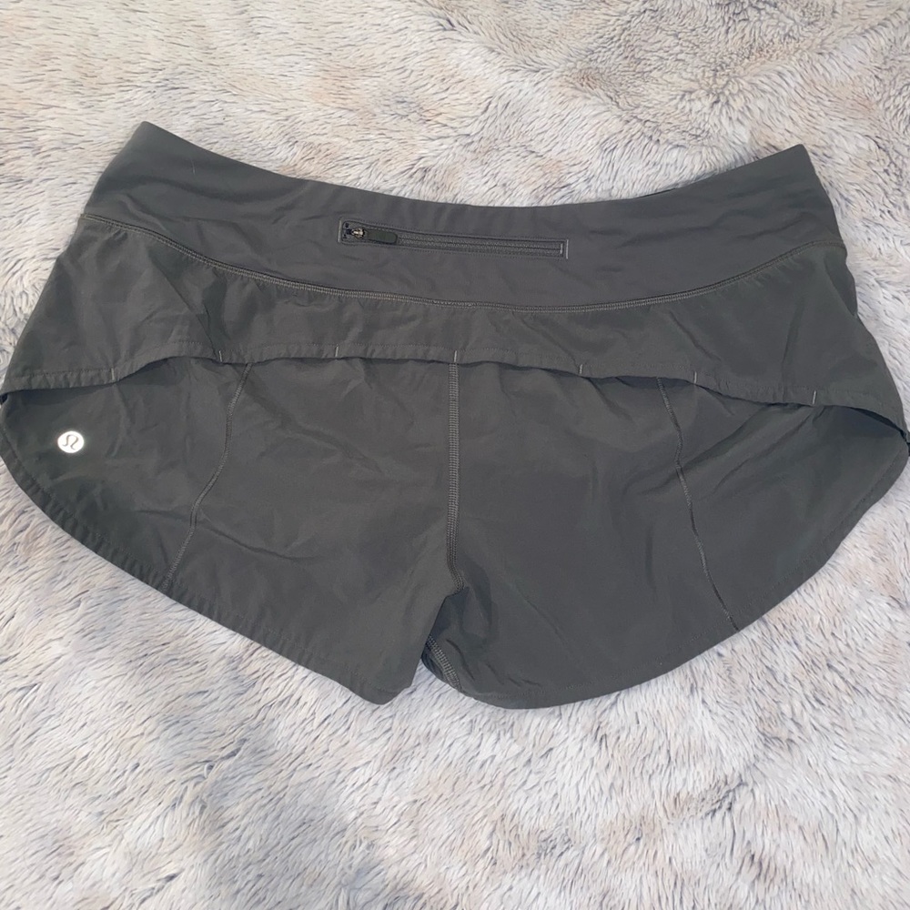 Lulu lemon Speed Up Shorts size 10
